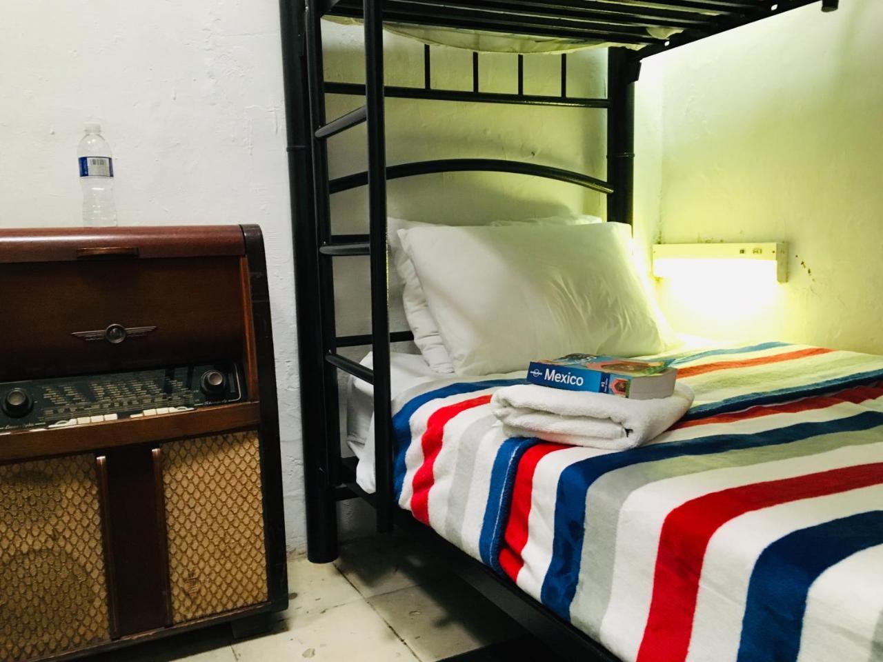 Hostal De Maria Guadalajara Kültér fotó