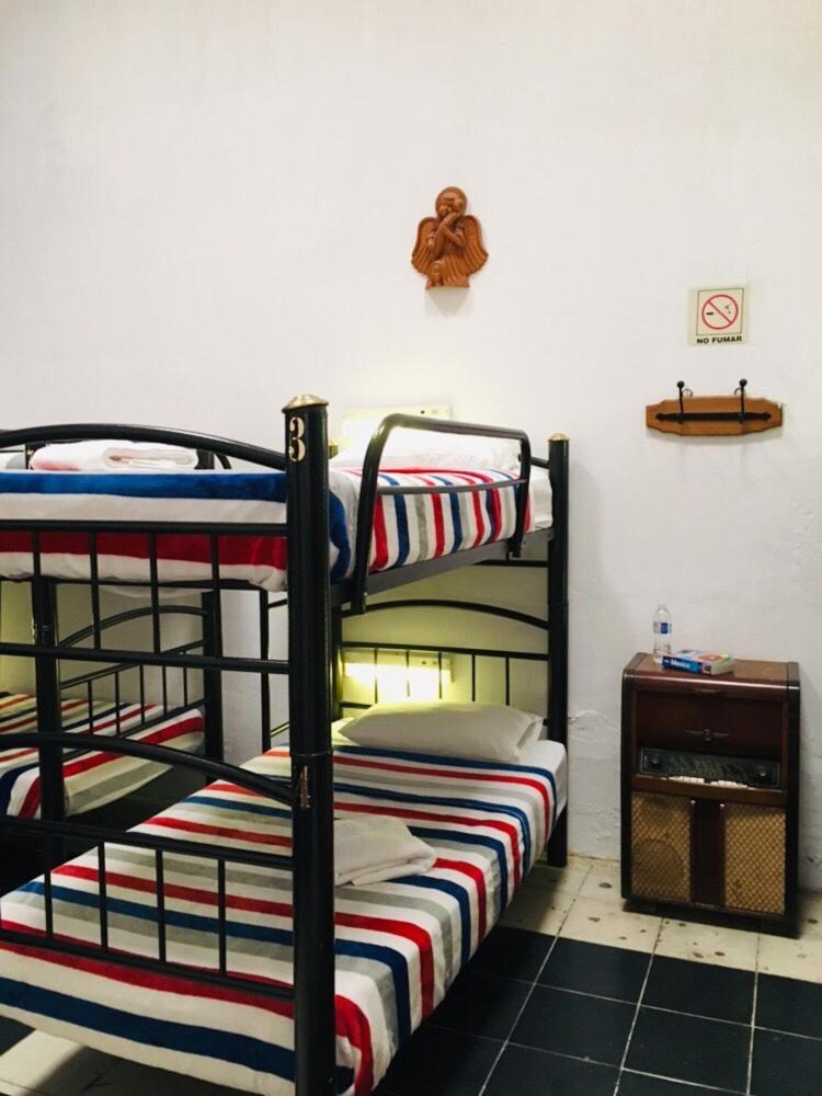 Hostal De Maria Guadalajara Kültér fotó